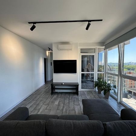 4 Rooms Apartment With A View Of The Dnieper River Kiev Buitenkant foto