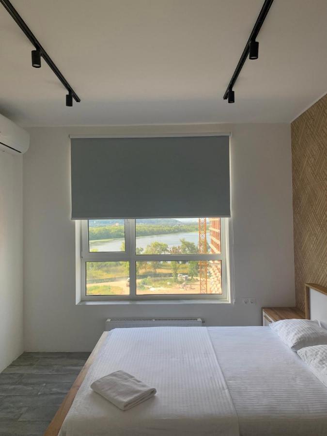 4 Rooms Apartment With A View Of The Dnieper River Kiev Buitenkant foto